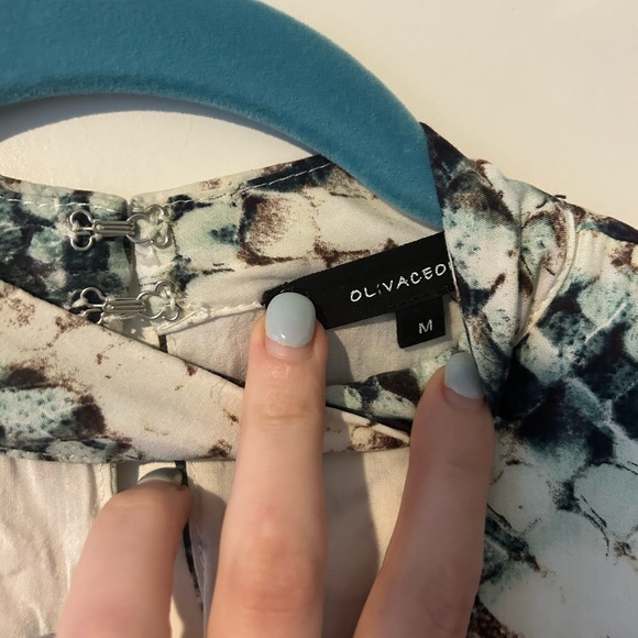 Olivaceous size medium snakeskin printed top - Picture 4 of 5